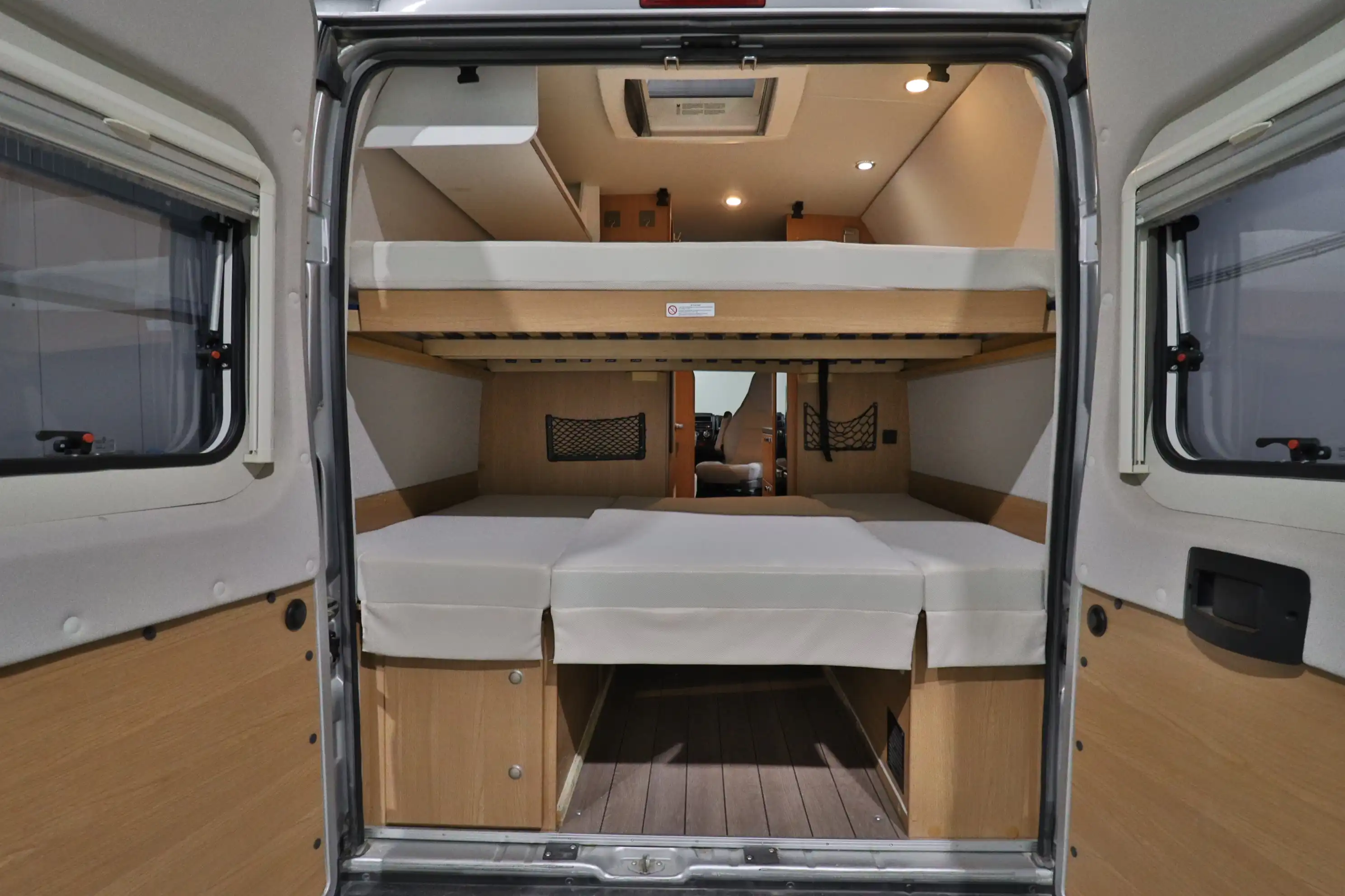 WEINSBERG Cara Bus 600 K